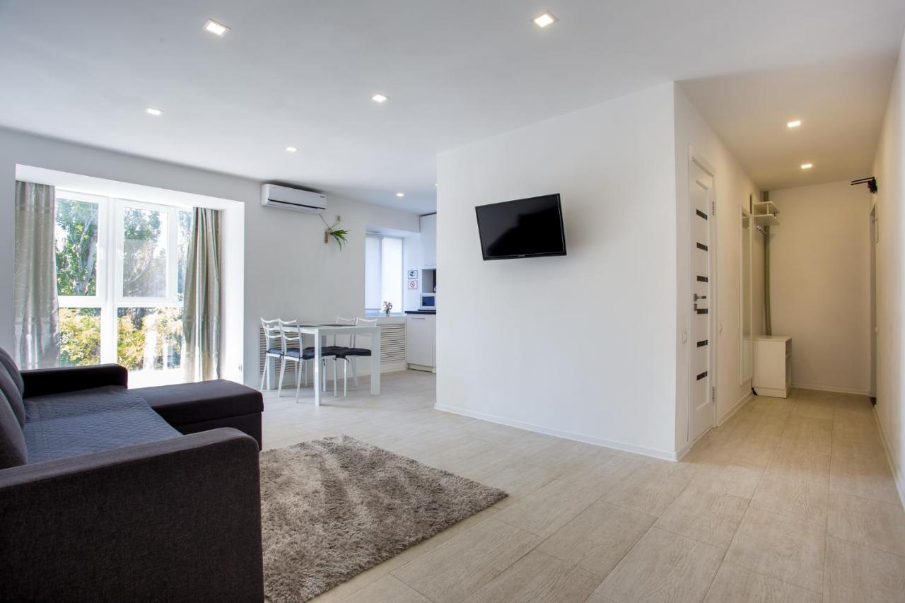 Apartment On Ushakova Χερσών Εξωτερικό φωτογραφία