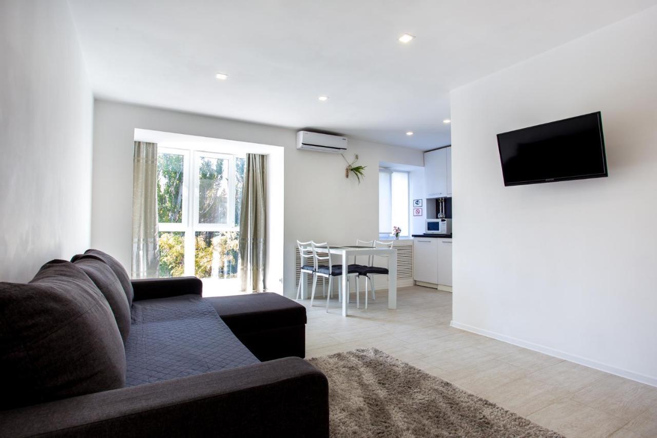 Apartment On Ushakova Χερσών Εξωτερικό φωτογραφία